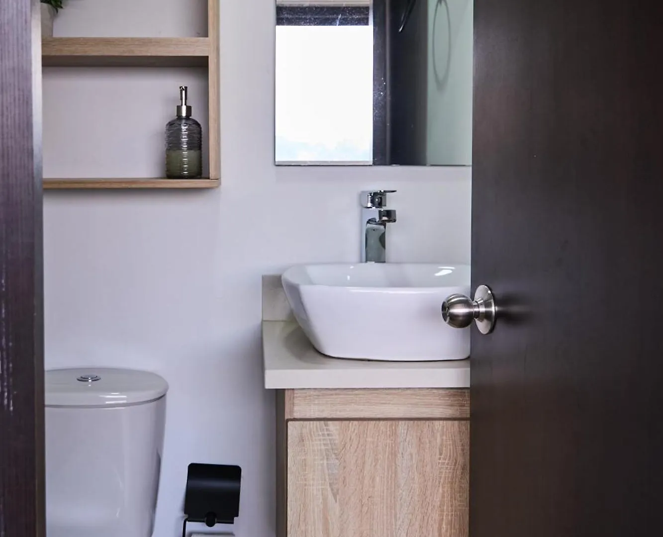 Stylish Apartment Close To Provenza By Hoost Medellín